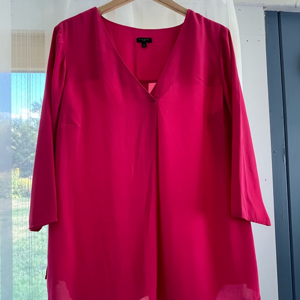 🛍️Talbots Bold Pink V-Neck Blouse